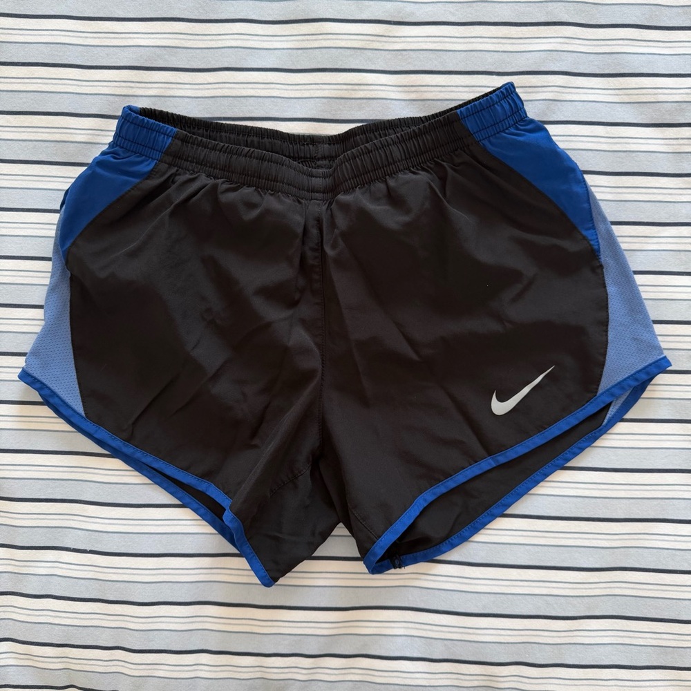Nike dri fit shorts (size XS)